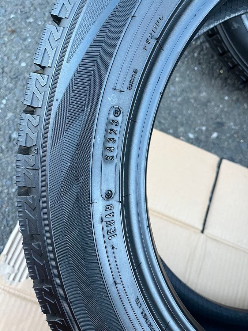 室内保管使用歴少イボ付⭐︎DUNLOP 175/60R16スタッドレス⭐︎中古セット