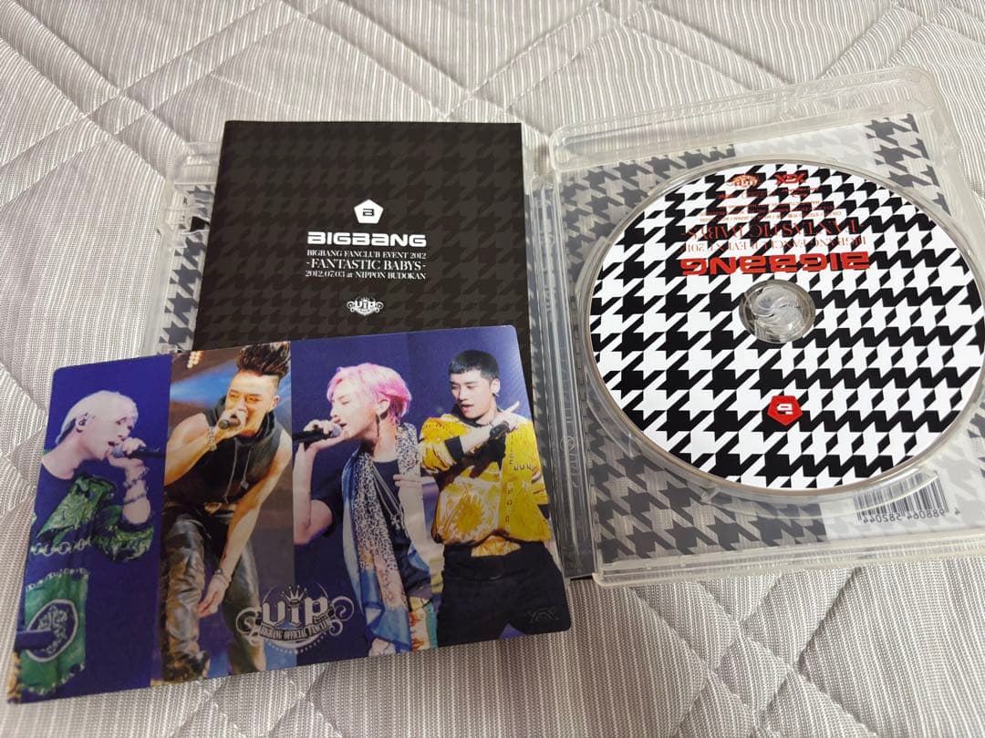 BIGBANG DVD+CD まとめ売り　メンバー全員のサイン入りグッズ付き